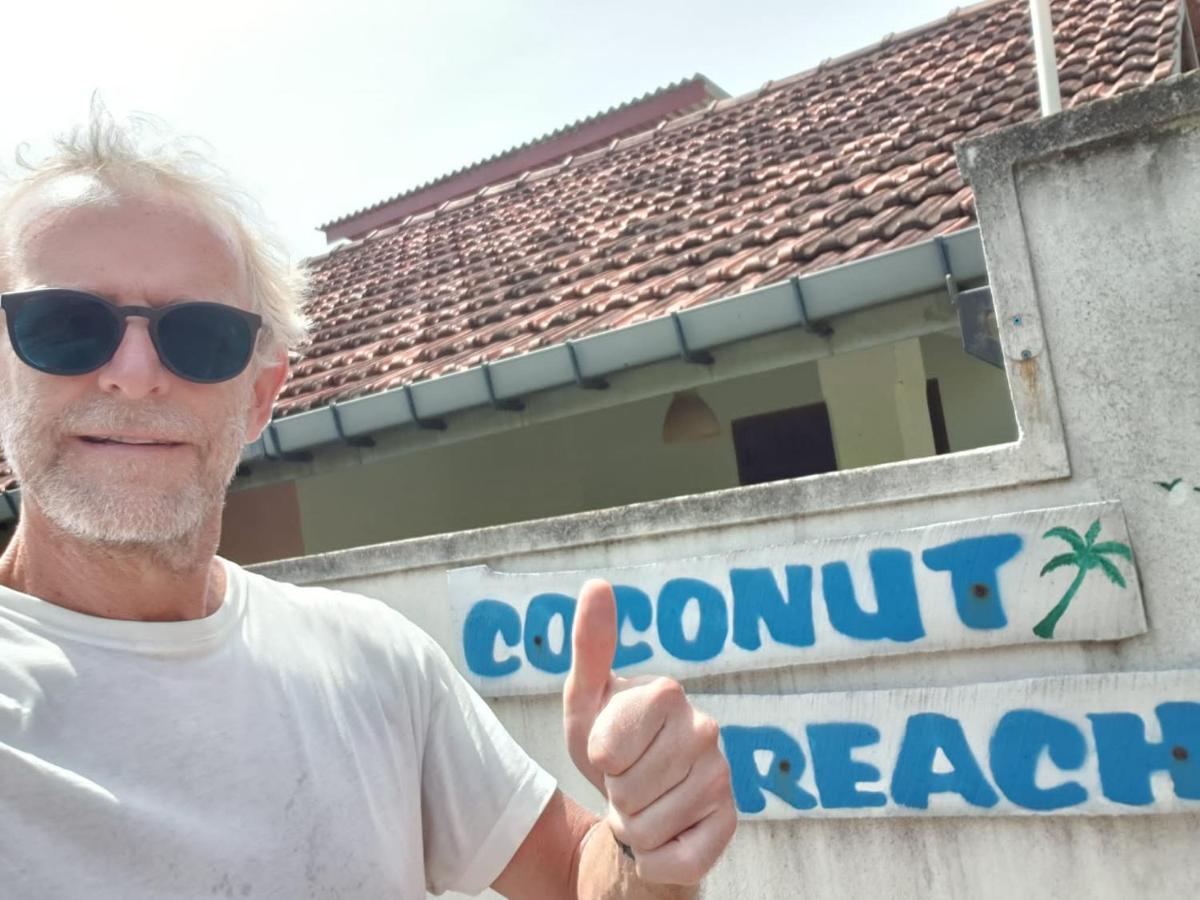 Coconut Reach Hotel Mirissa Buitenkant foto